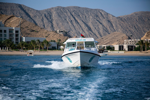 Muscat: Sunset Cruise with Al Jalali Fort and Mirani Fort