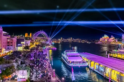 Sídney: Crucero por el puerto Vivid Lights LATE
