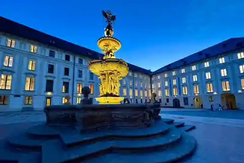 Prag: Natvandring gennem Prag Slot med udsigt over byen