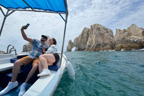 Road trip tour from La Paz to Todos Santos and Los Cabos. Hop-on, hop-off tour from La Paz to Todos Santos and Los Cabos.
