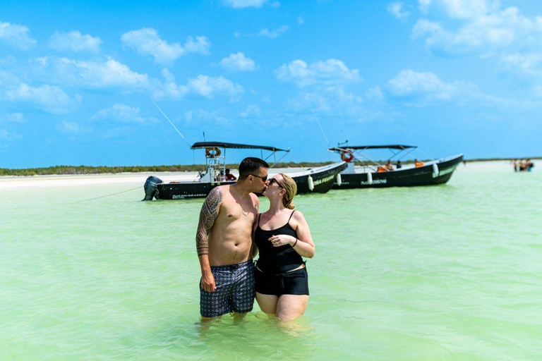 Holbox: Full-day tour to the island, cenote swim and lunch