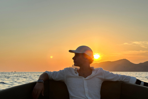 Key Largo: Florida Keys Sunset Cruise with Wildlife Spotting