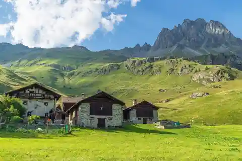 Private day trip from Zurich to Heidiland and Vaduz