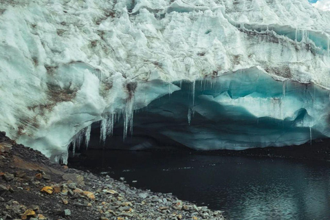 Pastoruri-glaciären - en dag med is och äventyr