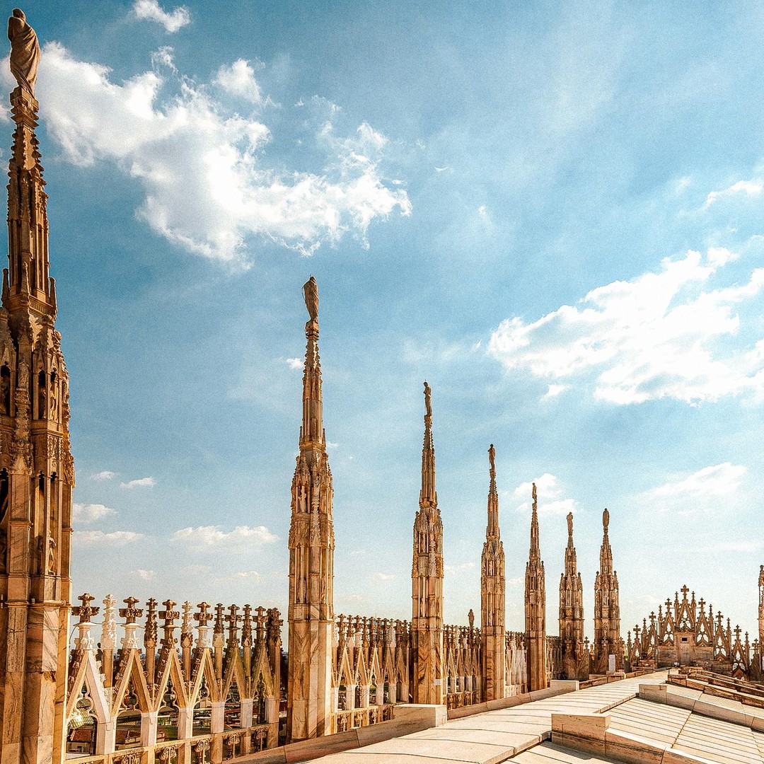 イタリア　ドゥオーモ ミラノ・ドゥオーモ大聖堂と屋上テラス・ガイドツアー