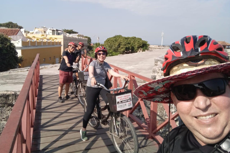 卡塔赫纳：本地向导陪同的自行车之旅