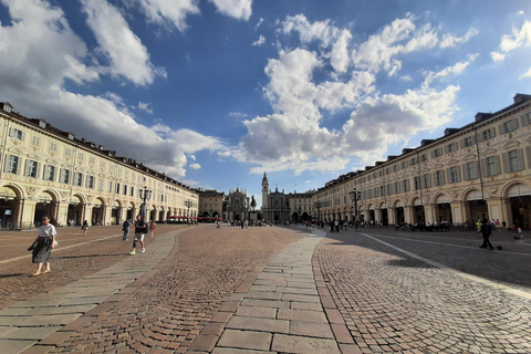 From Milan: discover the Royal Palace of Turin and the Kings of Italy From Milan: discover Turin's Royal Palace and the Kings of Italy