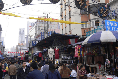 Tour particular de compras em Xangai com um guru de compras local