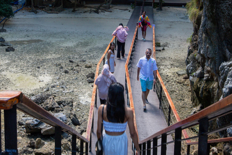 Phi Phi: Passeio de manhã cedo à Baía de Maya num barco de cauda longa