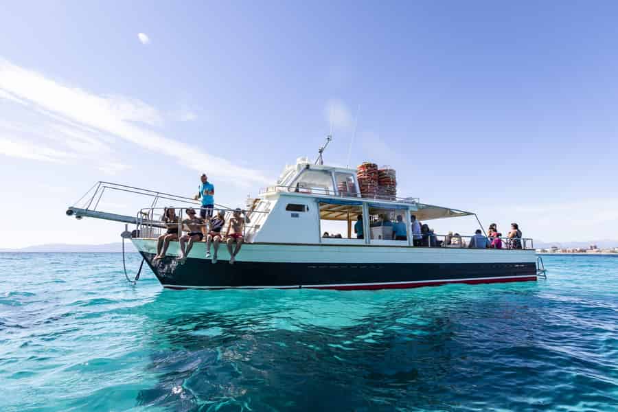 El Arenal, Mallorca: Bootstour in der Bucht von Palma mit Schnorcheln. Foto: GetYourGuide