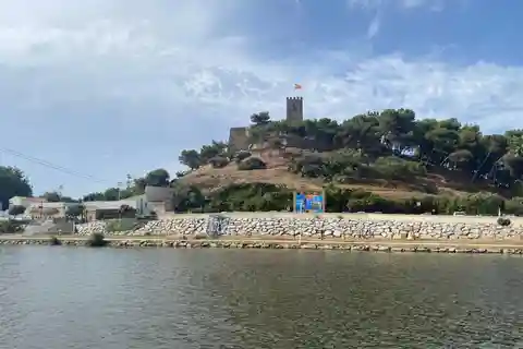 Fuengirola: PREMIUM bike tour old town and promenade and City Center