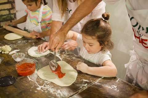 Rome: Pizza and Tiramisu Cooking Class Near the Colosseum Rome Private Family Pizza and Tiramisu Class