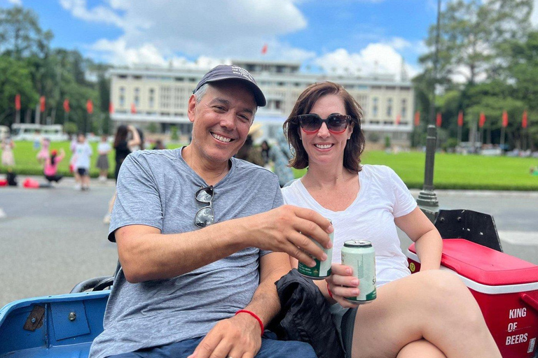 Saigon Half day by Jeep: City Landmarks & Local Life