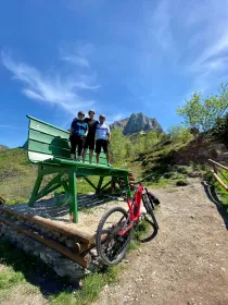 Am Fuße des Monte Corchia (E-Bike Tour in den Apuanischen Alpen)