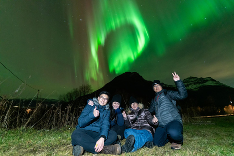 Tromsø:Northern Lights Tour with Photo and Suits.Local Guide Tromsø: Northern Lights Tour with Photos and Warm Suits
