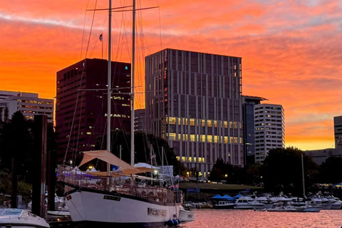 Portland: Sail Boat City Lights Cruise