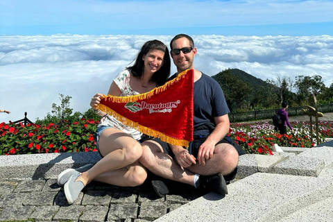 De Da Nang: Ba Na Hills - Transferência e excursão de ônibus para a Ponte DouradaDe Da Nang: transferência de ônibus Ba Na Hills e Golden Bridge