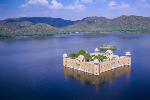 From Delhi: Jaipur Private Sightseeing & Shopping Tour