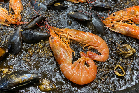 Barcelona: Clase de cocina de paella de marisco y mercado de la Boquería