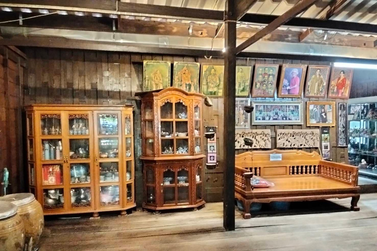 Bangkok: Iconic Floating Markets and Train Market Tour