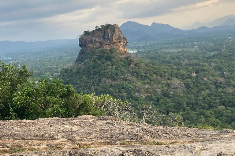 Kandy to Sigiriya Tuk Tuk Tour