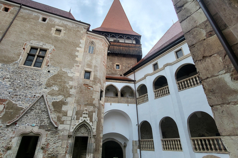 Transsilvanien enthüllt: Legenden, Erbe, echte ErlebnisseTranssilvanien wird enthüllt: Legenden, Erbe, echte Erlebnisse