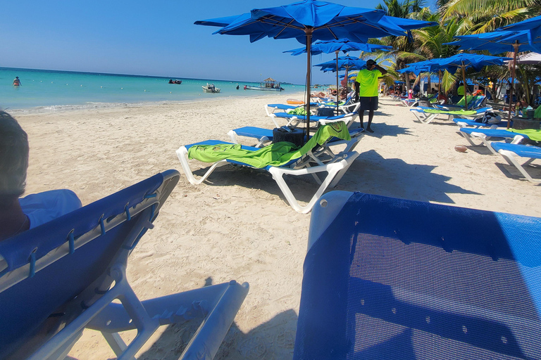 Negril: Private 7 Miles Beach & Rick’s Cafe Tour