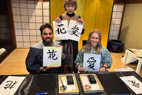 Kyoto: Japanese Calligraphy Experience in a Historic House