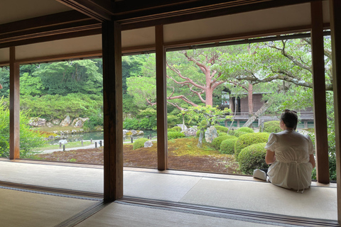 Excursão particular de luxo em Alphard por Quioto com Craig / Para madrugadoresExcursão particular de luxo em Alphard por Quioto com Craig / O madrugador