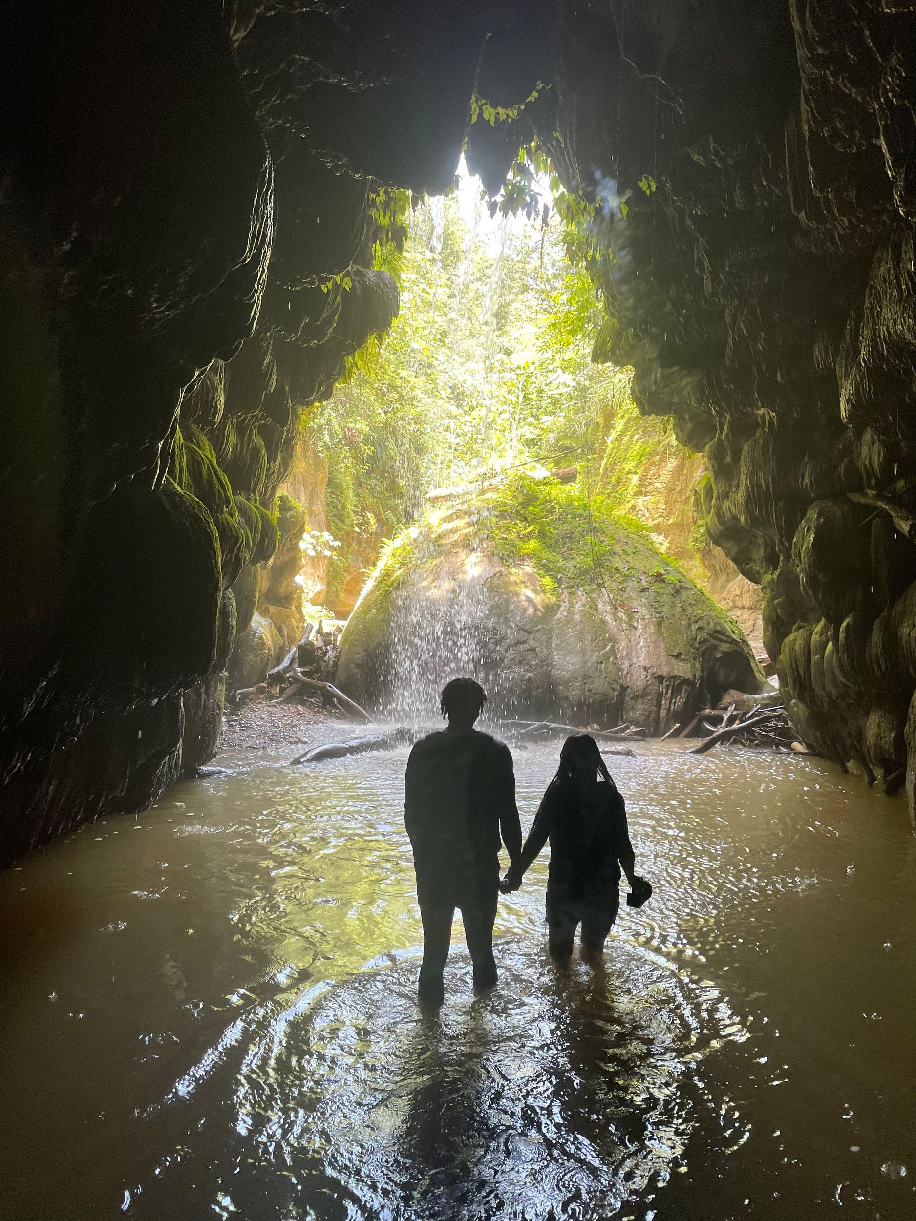 San Juan: Arenales-Höhle, Charco Azul & versteckte Wasserfälle