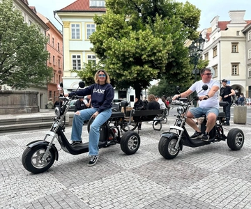 Prague: 2 hours FUN TRIKE tour in Prague with guide