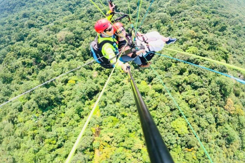 Da Nang: Paragliding op de Apenberg