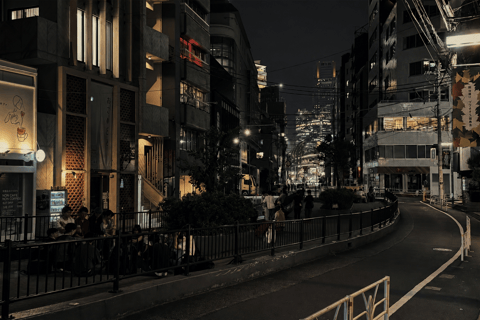 Tokyo : Ghost and Dark Tales, Urban Legends & Cemetery Night