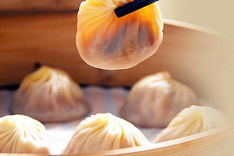 3-Hour Shanghai Street Food Tasting & Old Town Private Tour