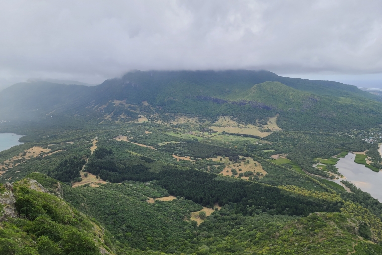 Private umweltfreundliche Wanderung auf dem Berg Le Morne - UNESCO-anerkanntWanderung zum Berg Le Morne - von der UNesco anerkanntes Denkmal