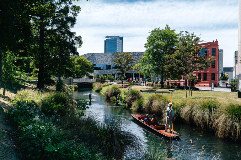 Lyttelton: Stadt-Highlights &amp; Avon PuntingChristchurch: City Highlights Tour with Avon River Punting