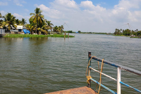Kochi: Kadamakkudy, Cathedral & Water Metro( Fiddler Tours)