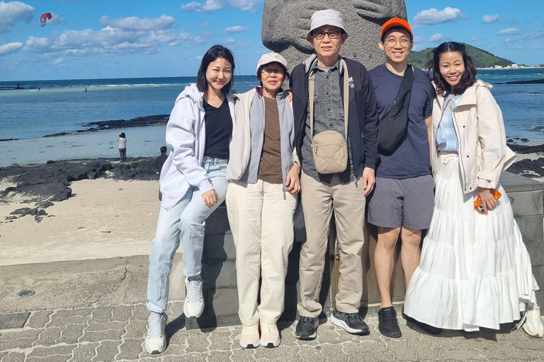 Jeju: Bespoke Sightseeing Tours with Licensed Tour Guide