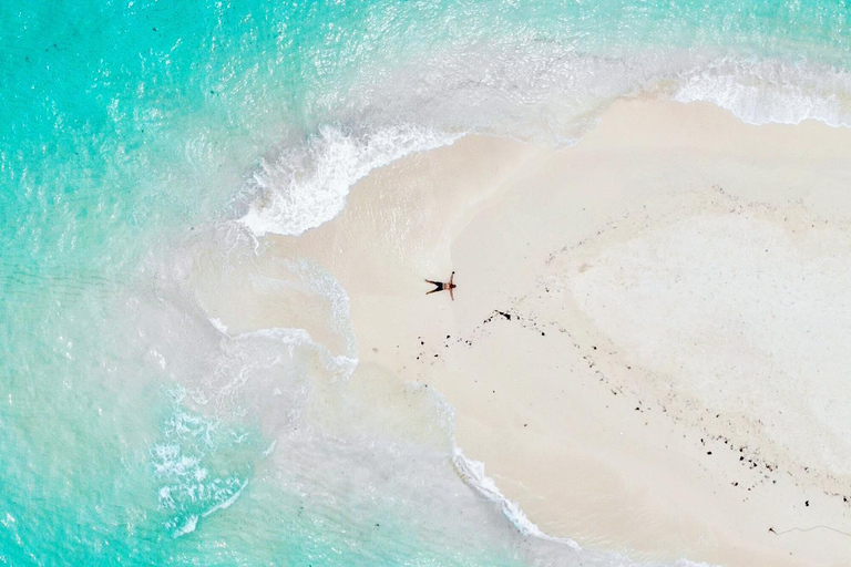 ZANZIBAR NAKUPENDA SANBANK BEACH AVEC DÉJEUNER BBQ