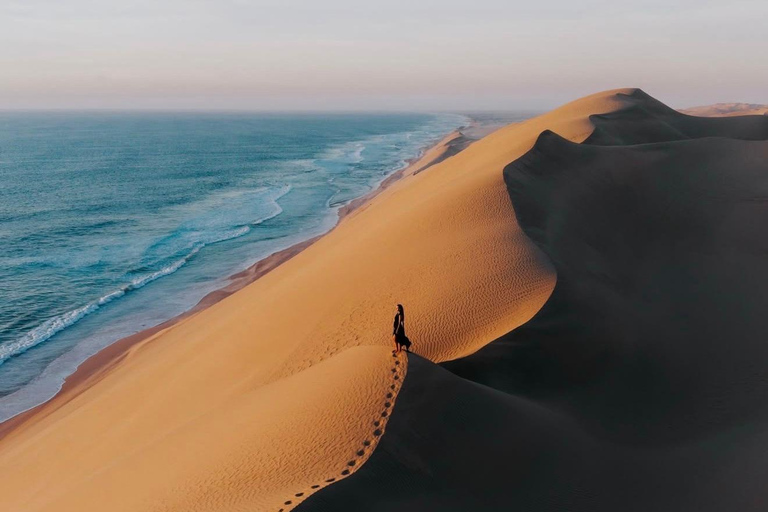 Doha: Inland Sea Desert Safari with Sunset & Sunrise Views Private Tour