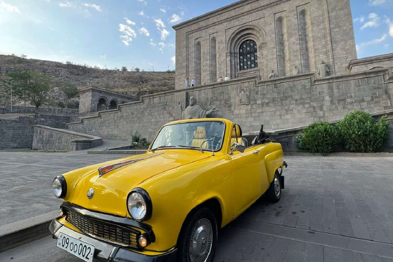 Desvendando a Cortina de Ferro: um passeio em um conversível soviético