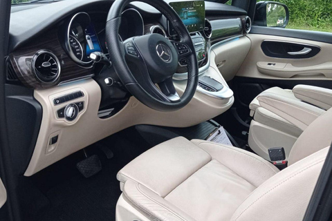 From Bellagio center : Private 1-Way Transfer to Milan City Sedan From Bellagio center : Private 1-Way Transfer to Milan