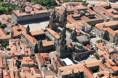 From Lisbon: Santiago de Compostela Day Trip with Fatima