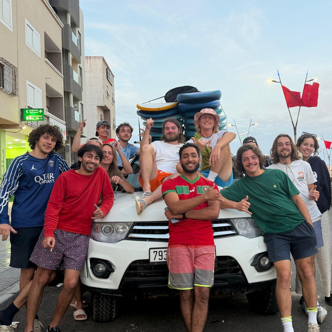 Dakhla : sortie surf d'une journée au village de pêcheurs d'Aarish avec déjeuner