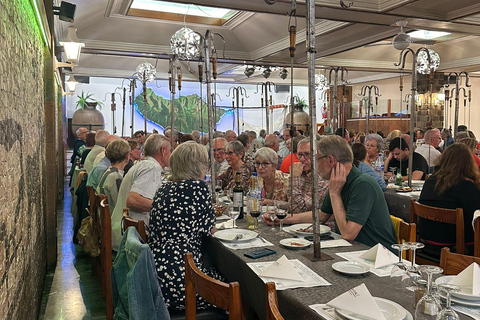 Madère:Soirée typique et folklorique.incluse.Dîner transpt