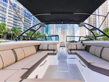 Miami : Location d'un bateau privé de luxe avec un capitaine