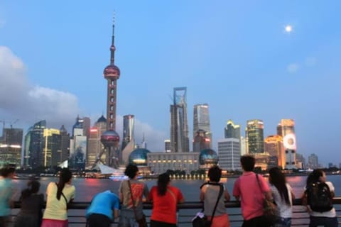 Shanghai: Private Bund & Old City Architecture Tour