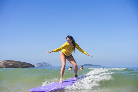 Lekcje surfingu: w Arpoador w Ipanema.