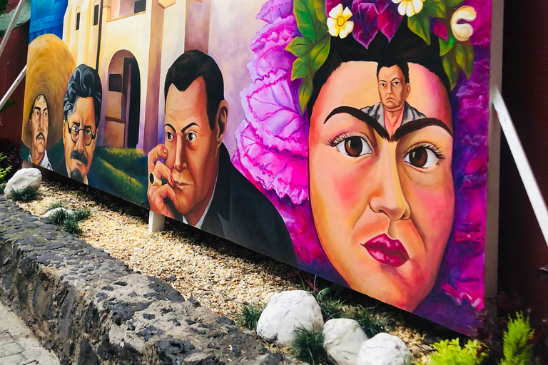 The Steps of Frida: Mexico City The Steps of Frida + Entrance to La Casa Azul
