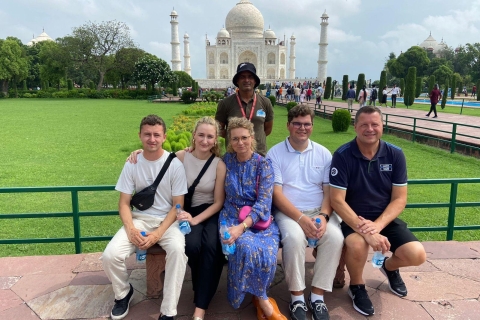 Agra: Taj Mahal & Mausoleum Tour mit Skip-the-Line EintrittGeführte Taj Mahal & Mausoleum Tour - ohne Auto & Tickets